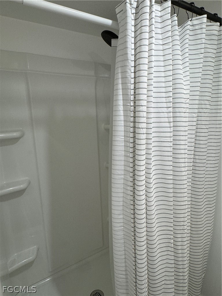 2 Bed Waterfront Home for Sale in Fort Myers, photo 14