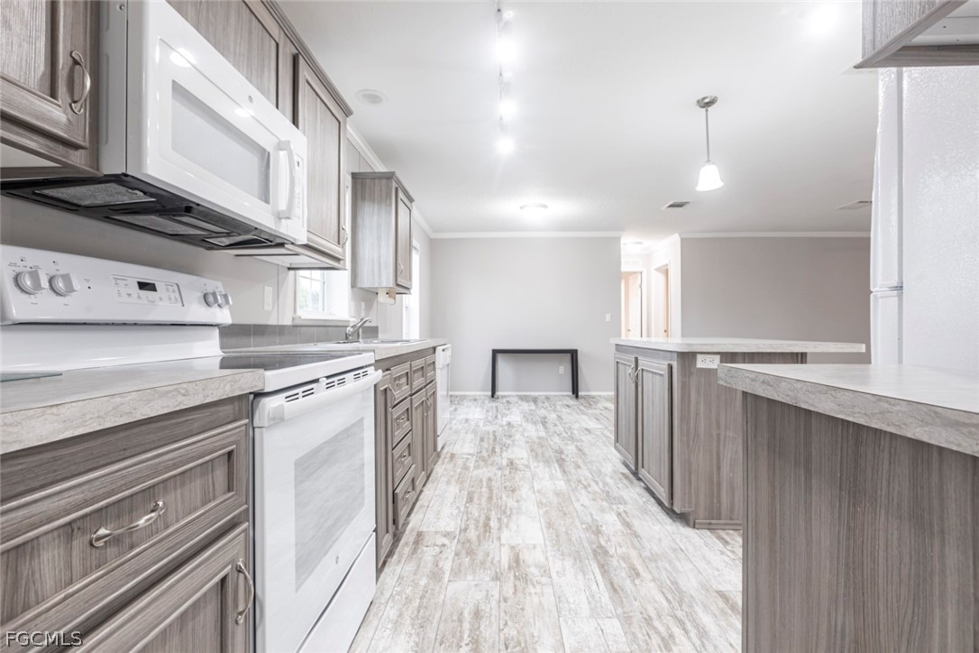 3 Bed ManufacturedHome for Sale in Punta Gorda, FL, $259,000 — photo 14