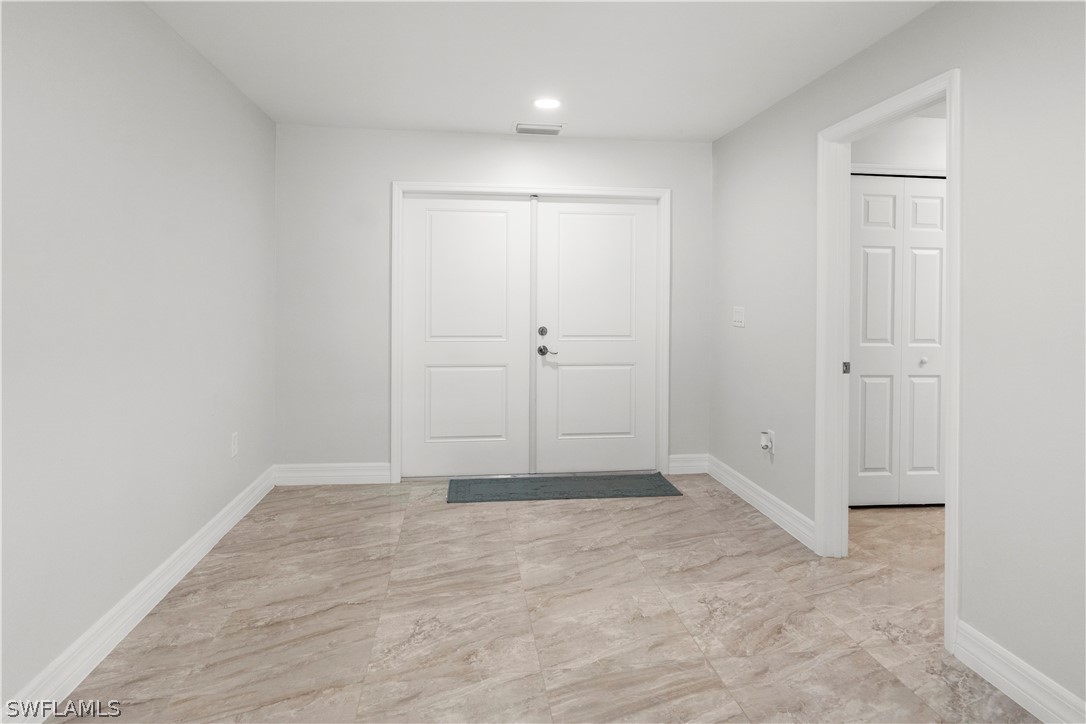 3 Bed SingleFamilyResidence for Sale in Lehigh Acres, photo 14