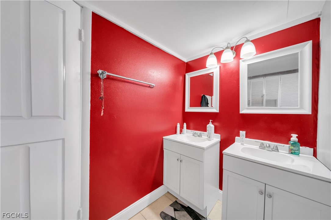 3 Bed SingleFamilyResidence for Sale in North Fort Myers, photo 14