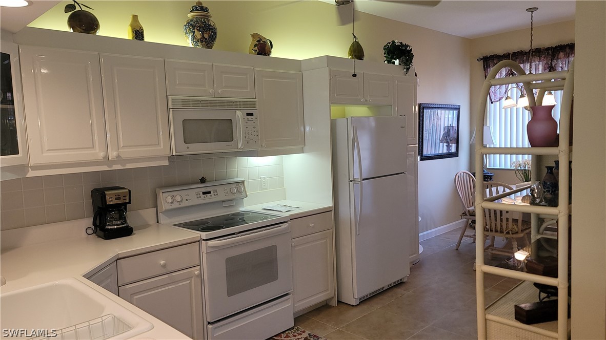 2 Bed Condominium for Sale in Naples, FL, $332,500 — photo 14