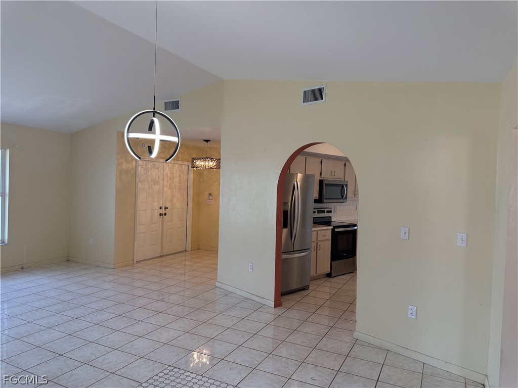 3 Bed SingleFamilyResidence for Sale in Lehigh Acres, photo 14