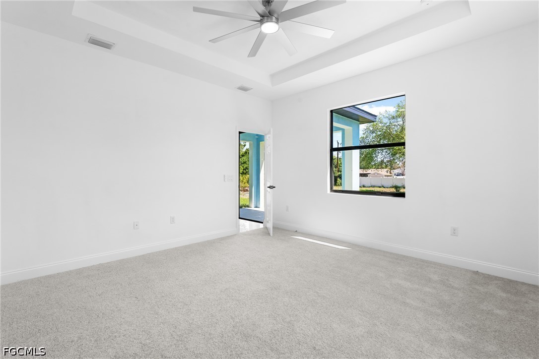 3 Bed SingleFamilyResidence for Sale in Lehigh Acres, photo 14
