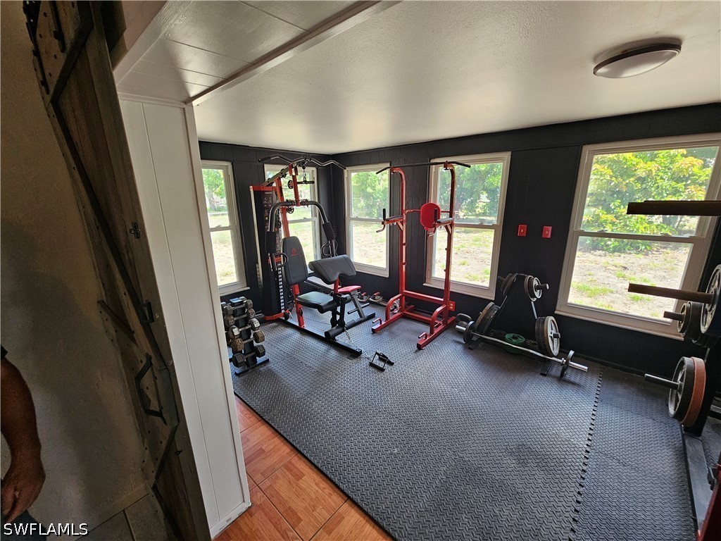 3 Bed SingleFamilyResidence for Sale in Parkwood, FL — photo 14