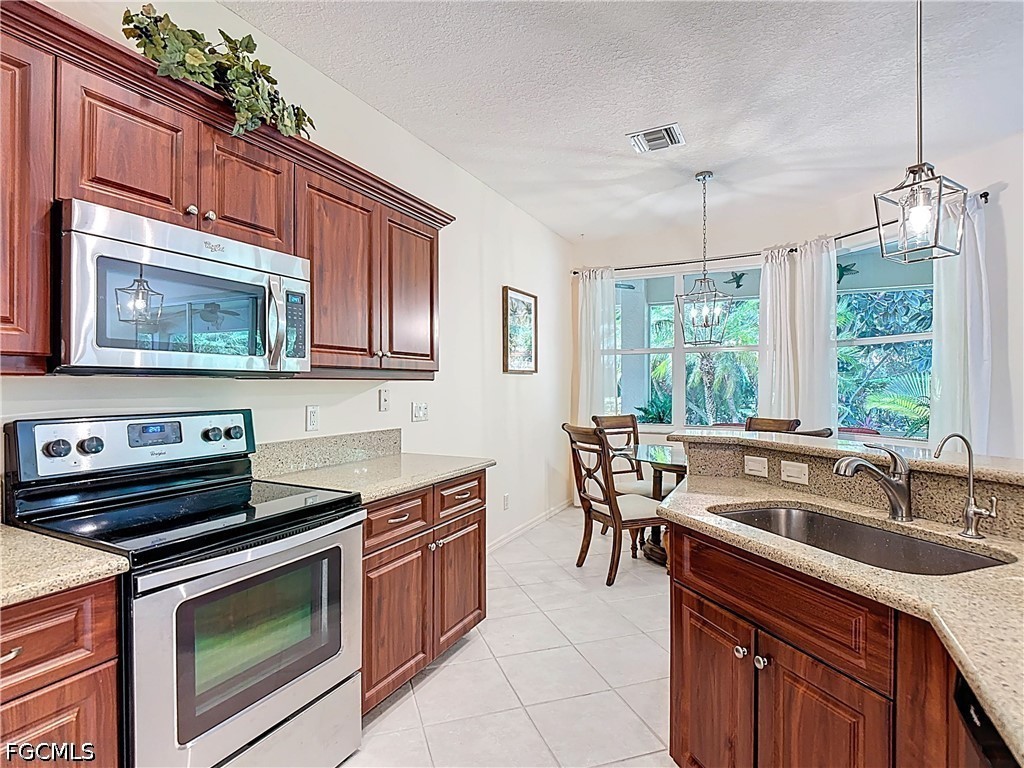 3 Bed SingleFamilyResidence for Sale in North Fort Myers, FL — photo 14