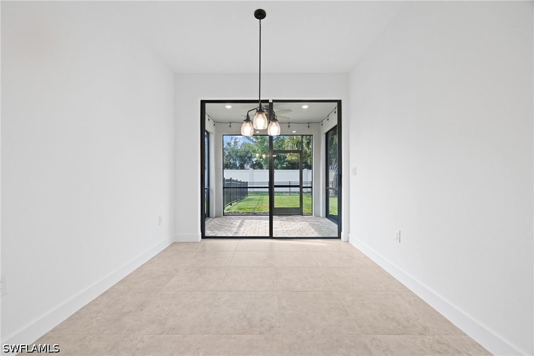 3 Bed SingleFamilyResidence for Sale in Westbrook, photo 14