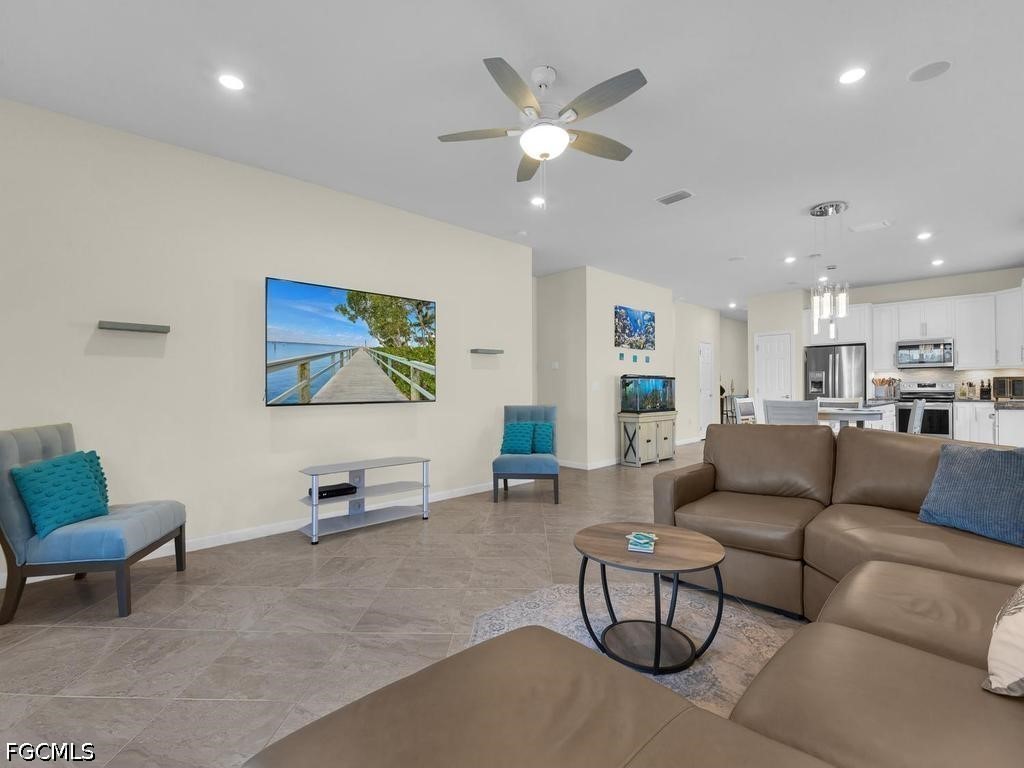 3 Bed Pool Home for Sale in Hampton Lakes, photo 14