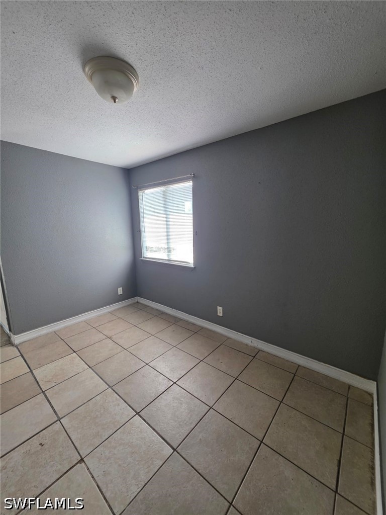 1 Bed Pool Home for Sale in Village Creek, photo 14
