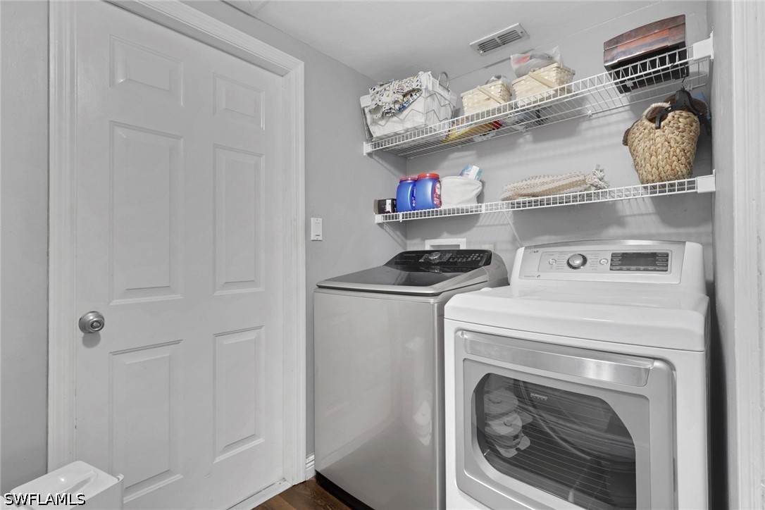 3 Bed SingleFamilyResidence for Sale in Naples, photo 14