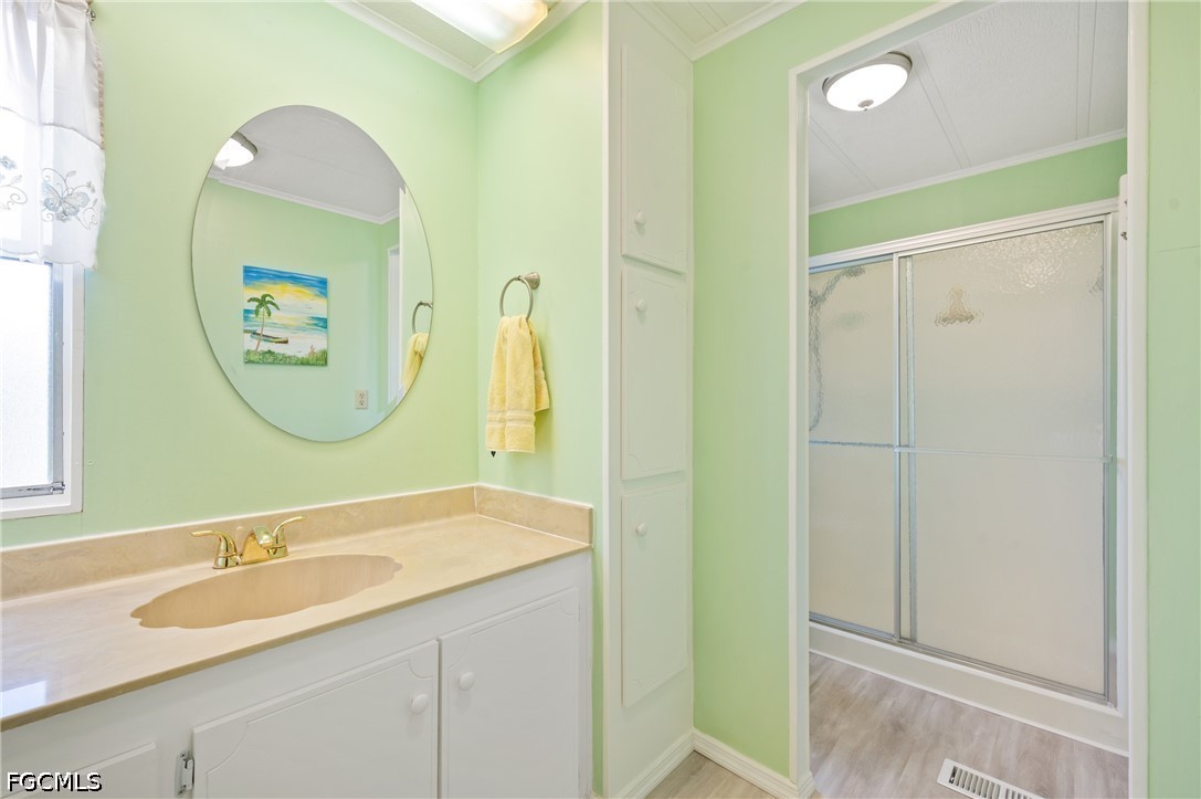 2 Bed ManufacturedHome for Sale in North Fort Myers, FL — photo 14