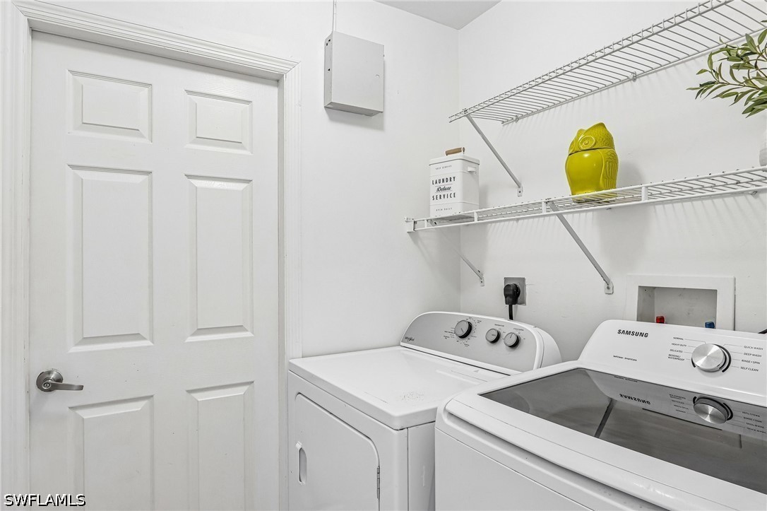 3 Bed SingleFamilyResidence for Sale in Naples, photo 14