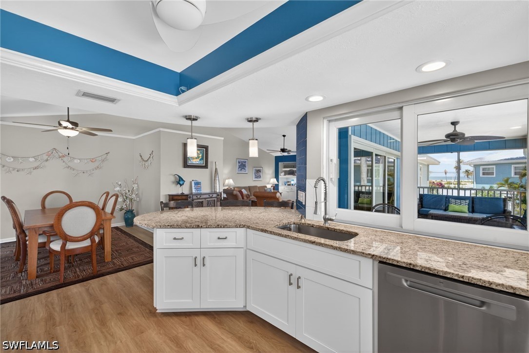 3 Bed Pool Home for Sale in Gulf Heights, photo 14
