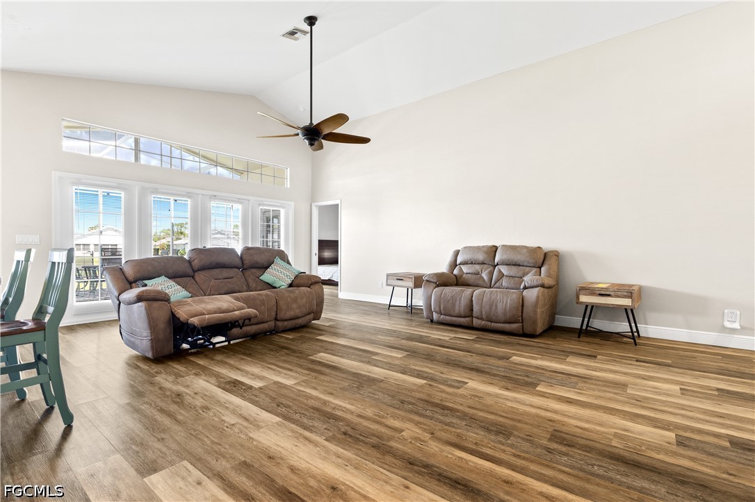 3 Bed Waterfront Home for Sale in North Fort Myers, photo 14