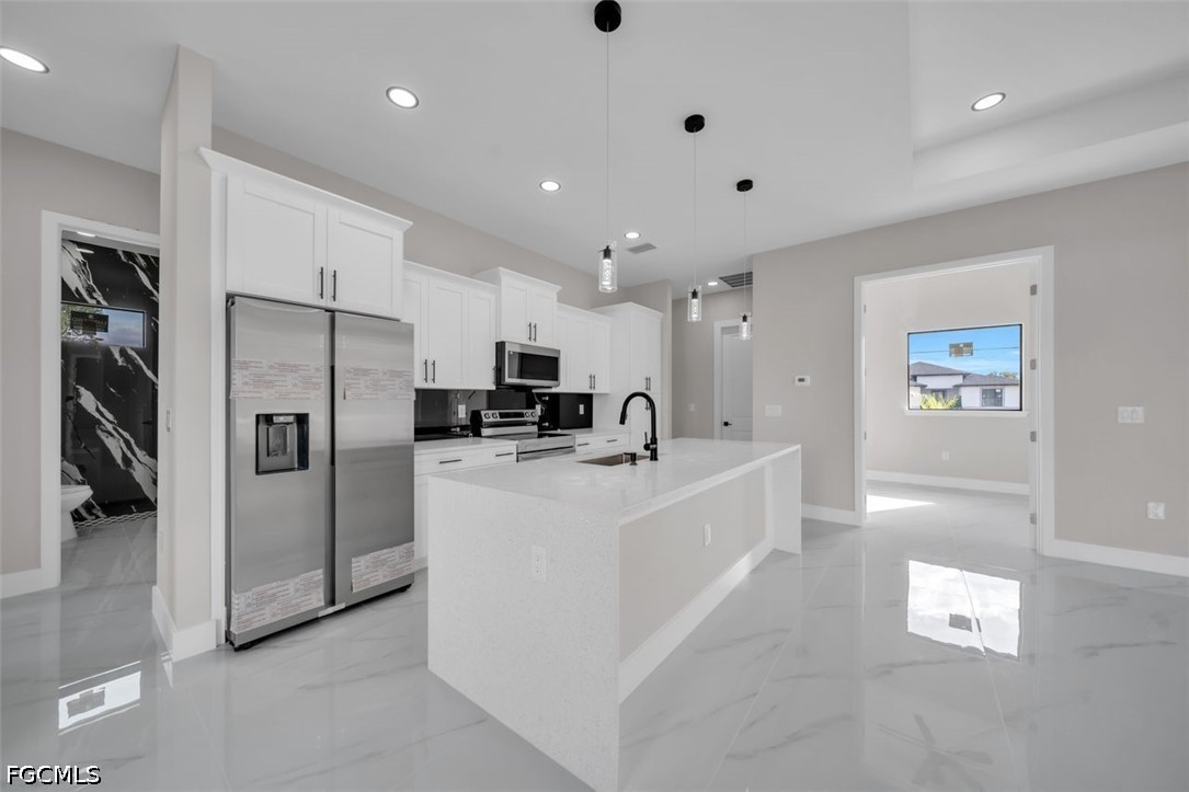 3 Bed SingleFamilyResidence for Sale in Lehigh Acres, photo 14
