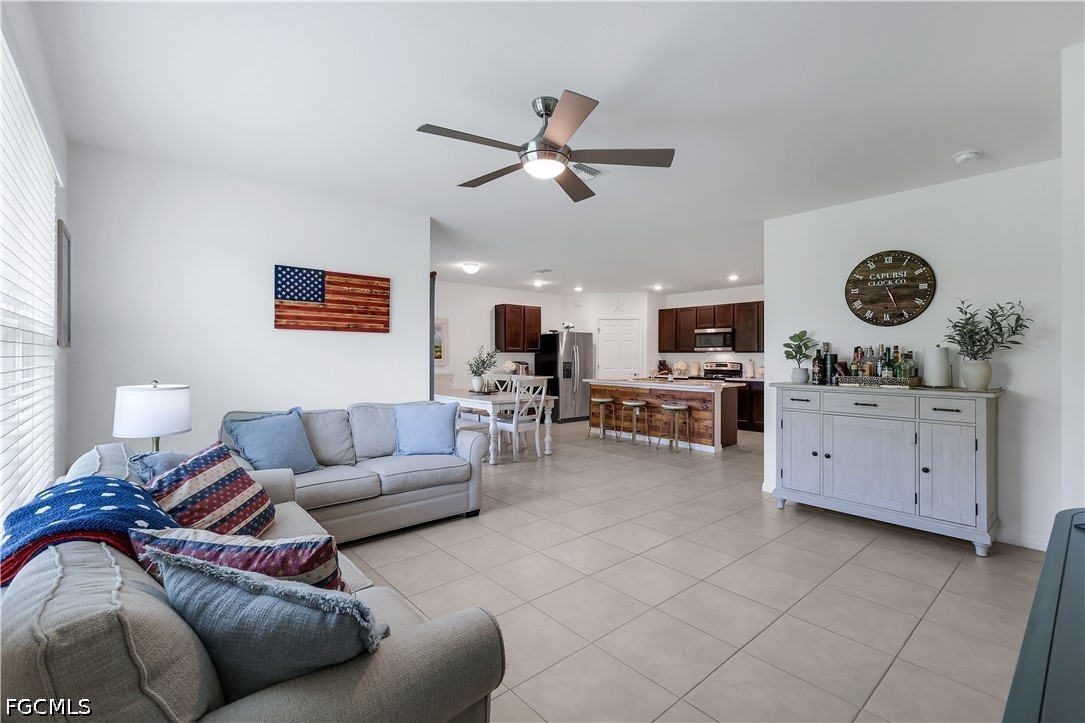 4 Bed SingleFamilyResidence for Sale in Entrada, FL — photo 14