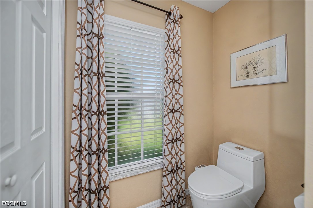 3 Bed SingleFamilyResidence for Sale in Cape Coral, photo 14