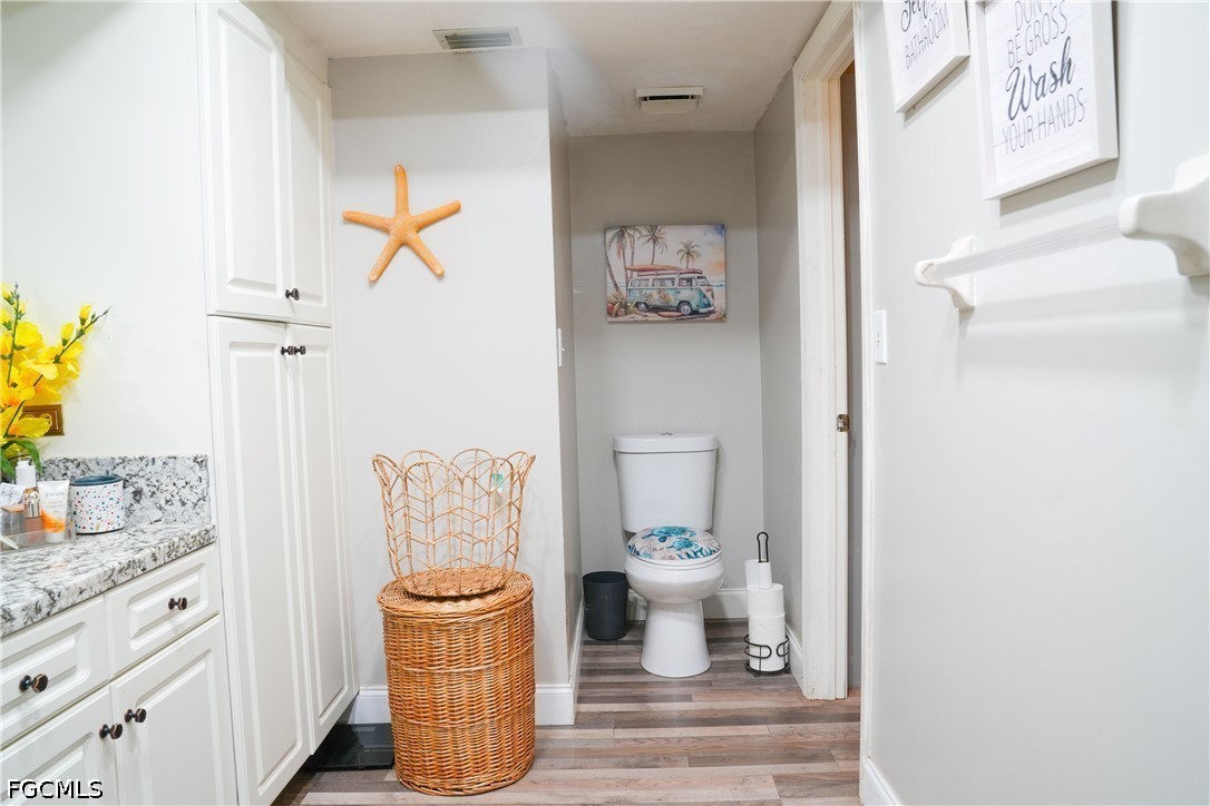 2 Bed SingleFamilyResidence for Sale in Lehigh Acres, photo 14