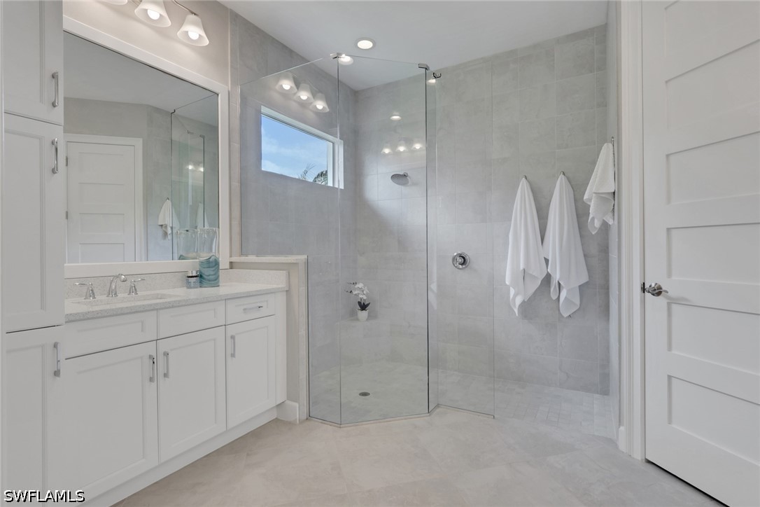 3 Bed Pool Home for Sale in Naples, photo 14