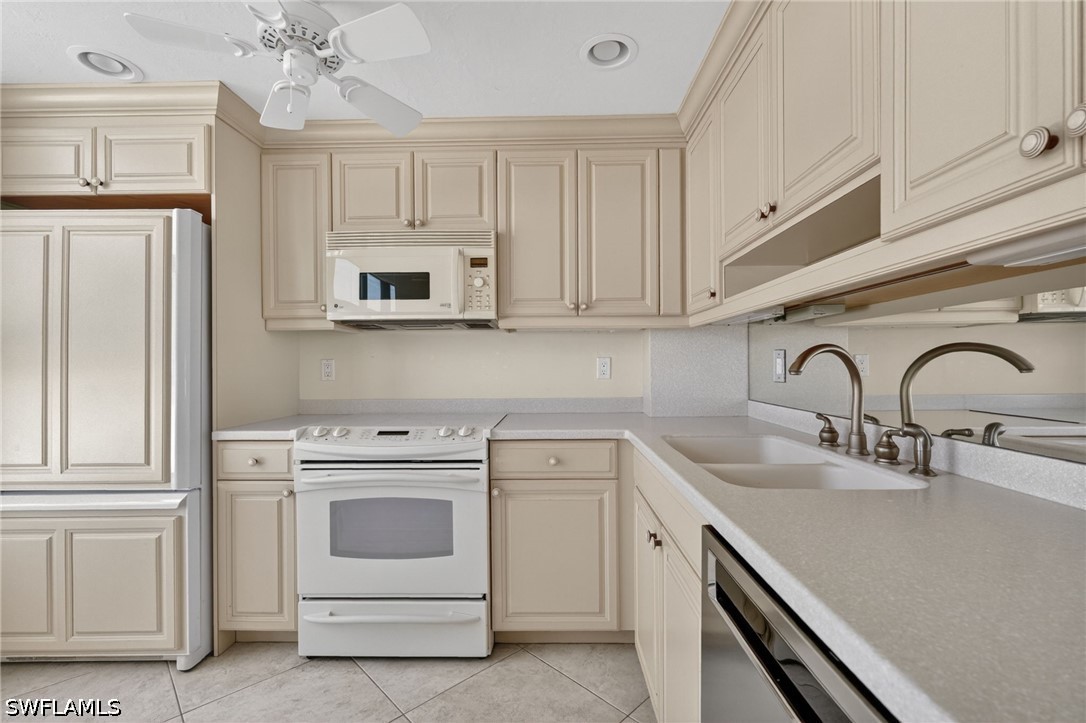 2 Bed Waterfront Home for Sale in Marco Island, photo 14