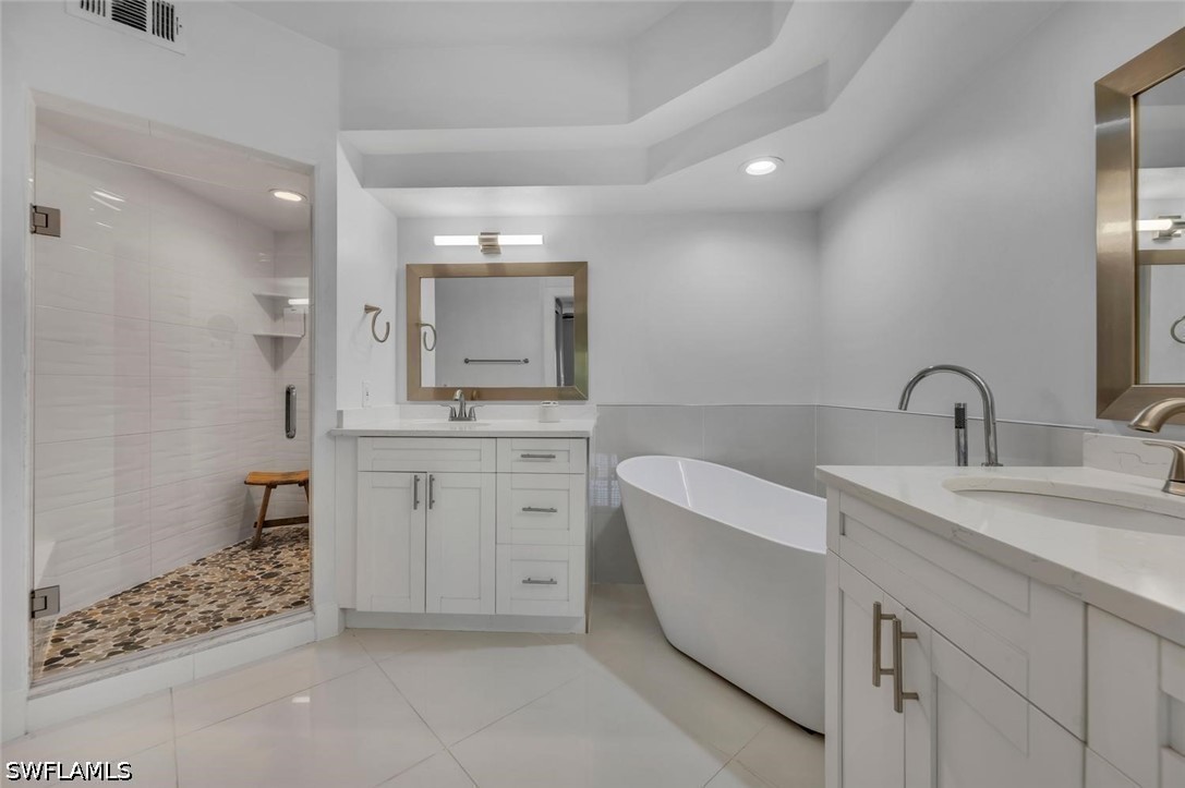 3 Bed Condominium for Sale in Calusa Bay South, photo 14