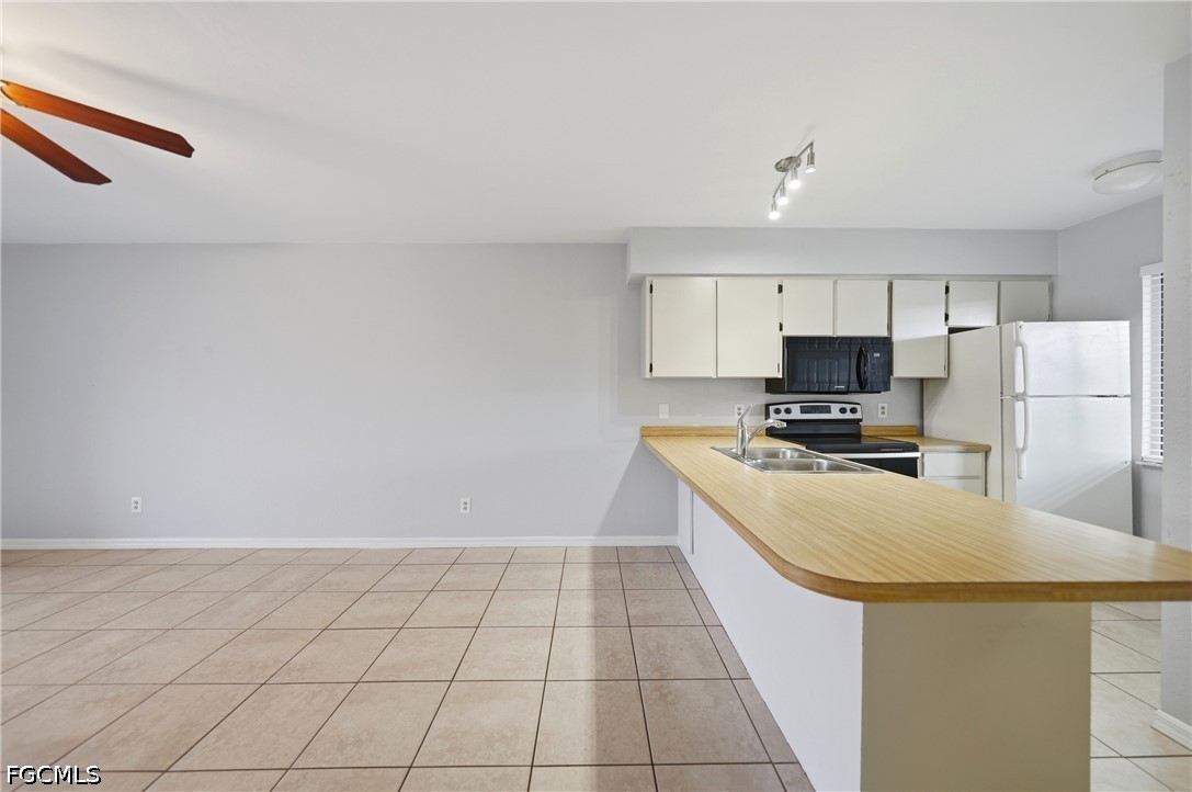 2 Bed Condominium for Sale in Westchester, photo 14