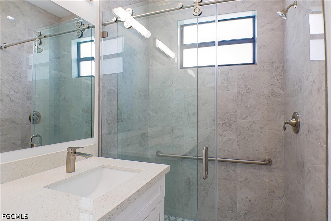 3 Bed SingleFamilyResidence for Sale in Naples, photo 14
