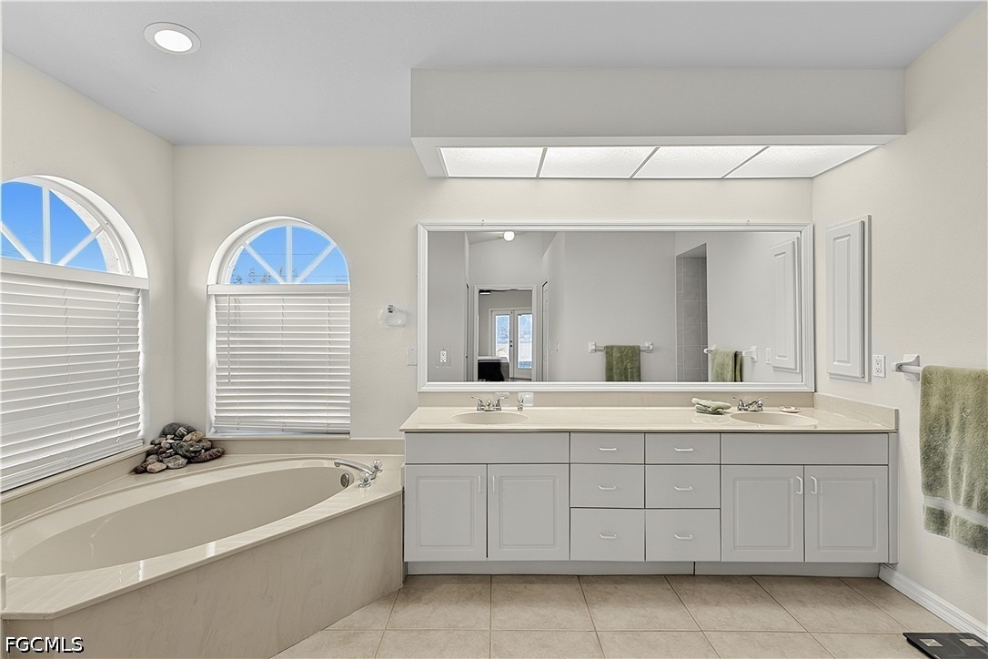 4 Bed Pool Home for Sale in Cape Coral, photo 14