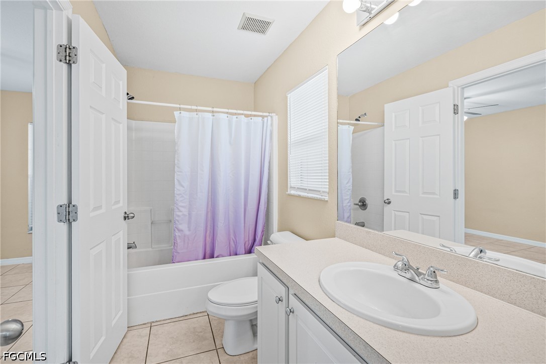 4 Bed SingleFamilyResidence for Sale in Cape Coral, photo 14