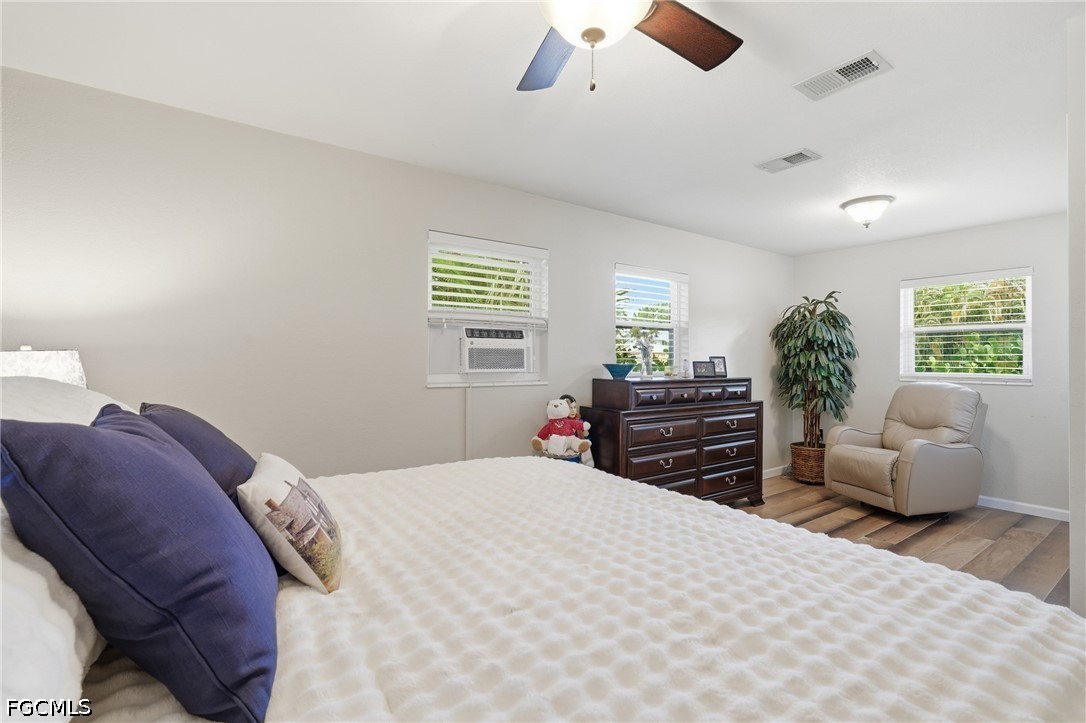 3 Bed Pool Home for Sale in Palmlee Park, photo 14