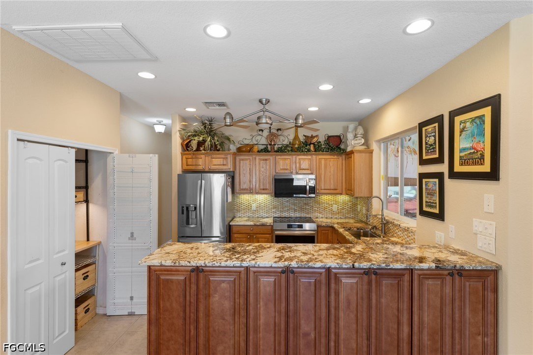 3 Bed Pool Home for Sale in Cape Coral, photo 14