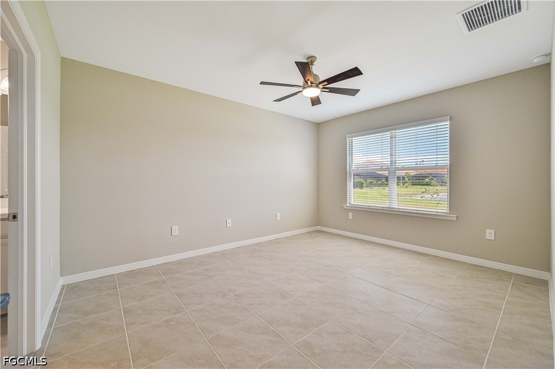 4 Bed Waterfront Home for Sale in Lindsford, photo 14