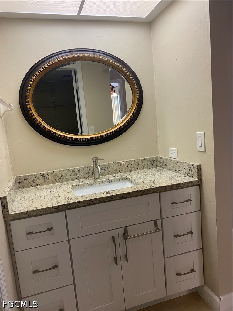 2 Bed Waterfront Home for Sale in Yachtsmans Cove, FL — photo 14
