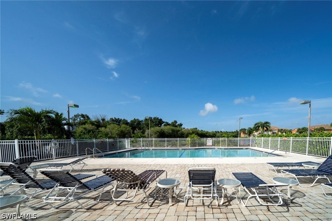 2 Bed Waterfront Home for Sale in Fort Myers, photo 14