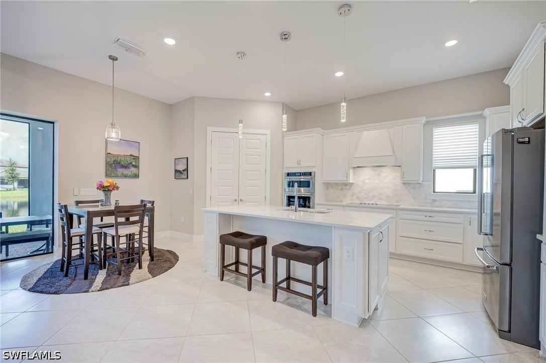 5 Bed SingleFamilyResidence for Sale in Avalon Park, FL — photo 14