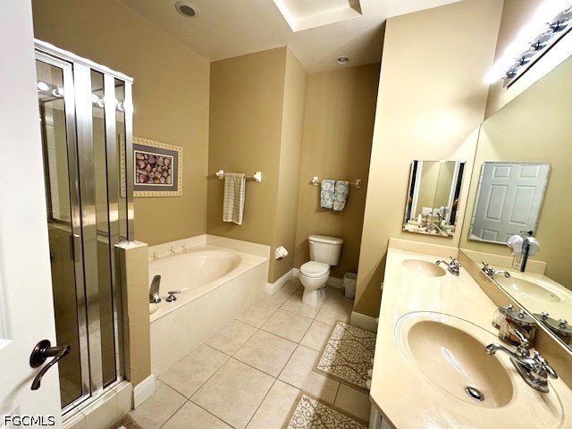 3 Bed Waterfront Home for Sale in Riviera, FL, $324,900 — photo 14