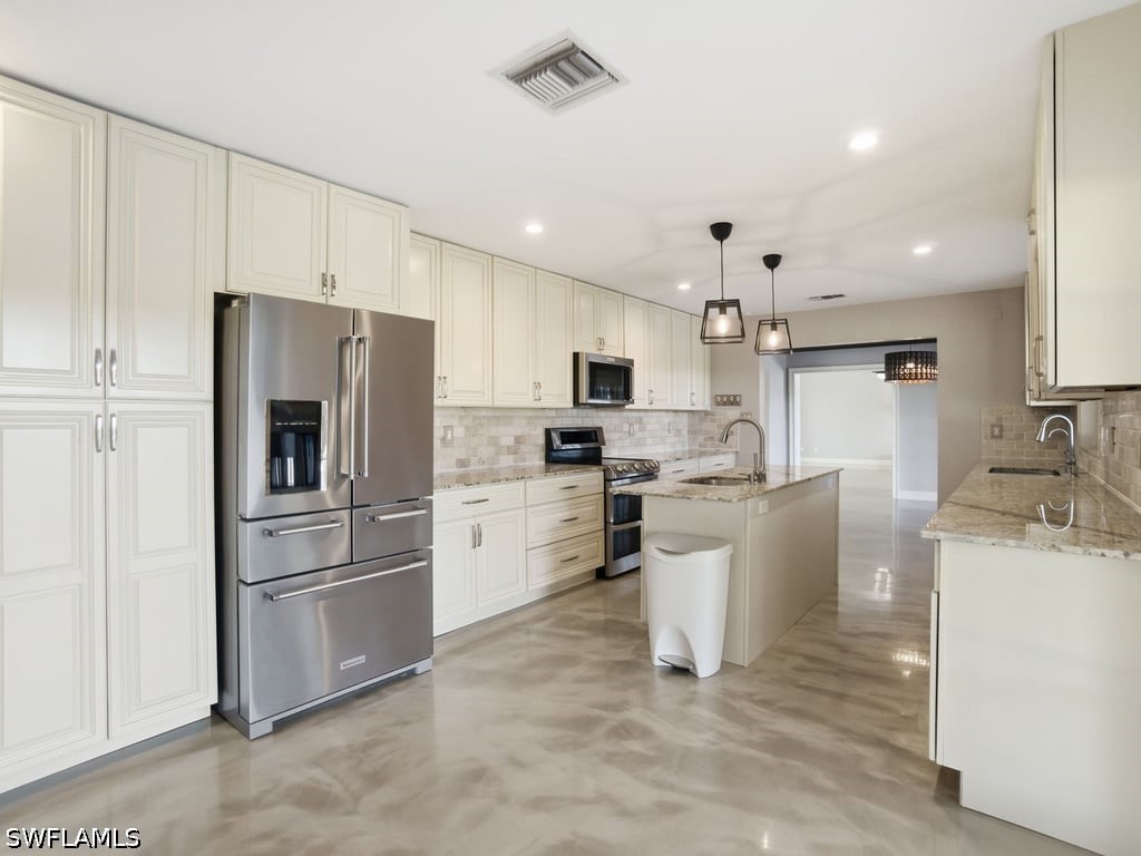 3 Bed Pool Home for Sale in Fort Myers, FL, $3,950 — photo 14