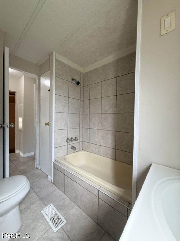 2 Bed ManufacturedHome for Sale in Fort Myers, FL, $119,000 — photo 14