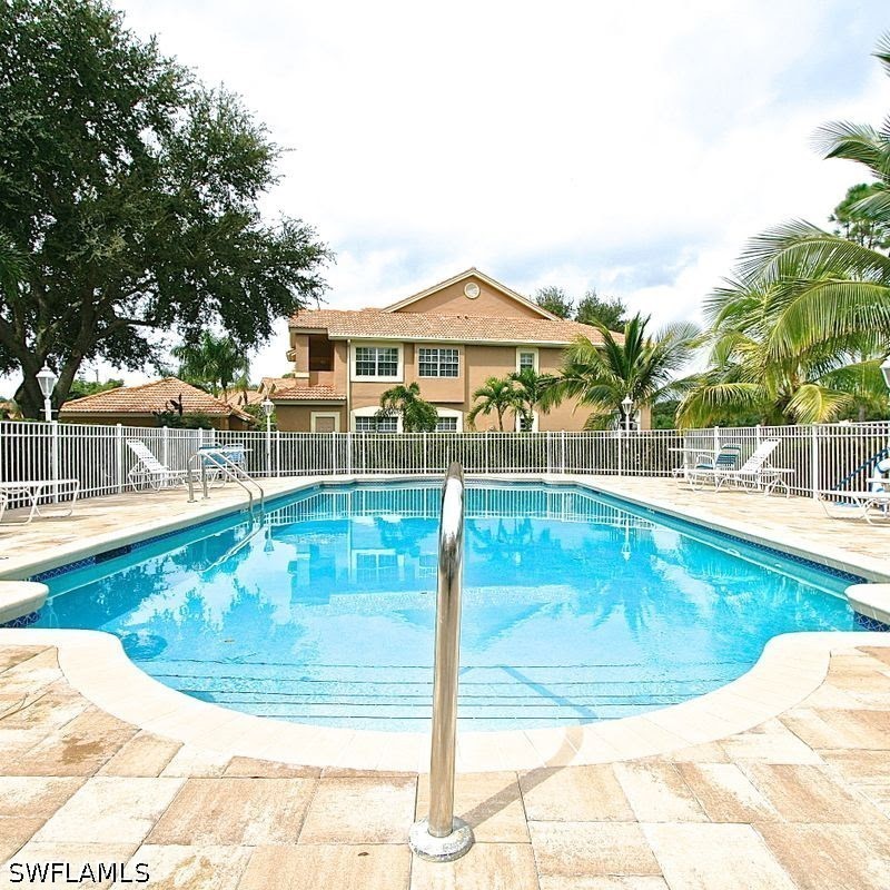 2 Bed Condominium for Sale in Bonita Springs, FL, $6,000 — photo 14