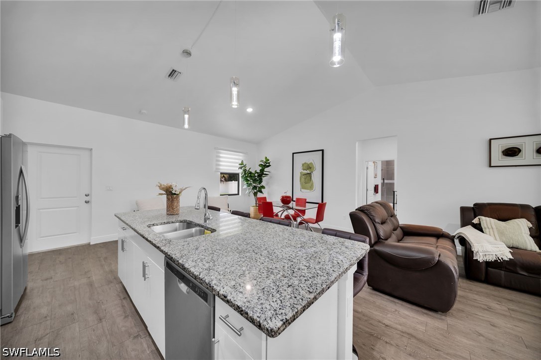 3 Bed SingleFamilyResidence for Sale in Not Applicable, FL — photo 14