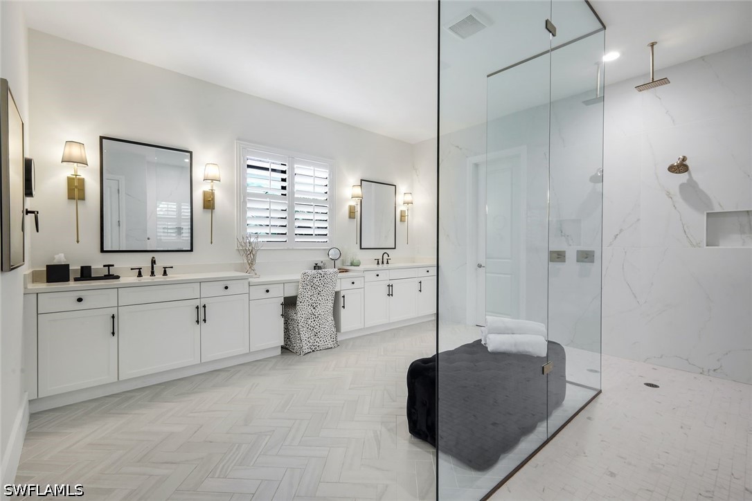 5 Bed SingleFamilyResidence for Sale in Naples, FL — photo 14
