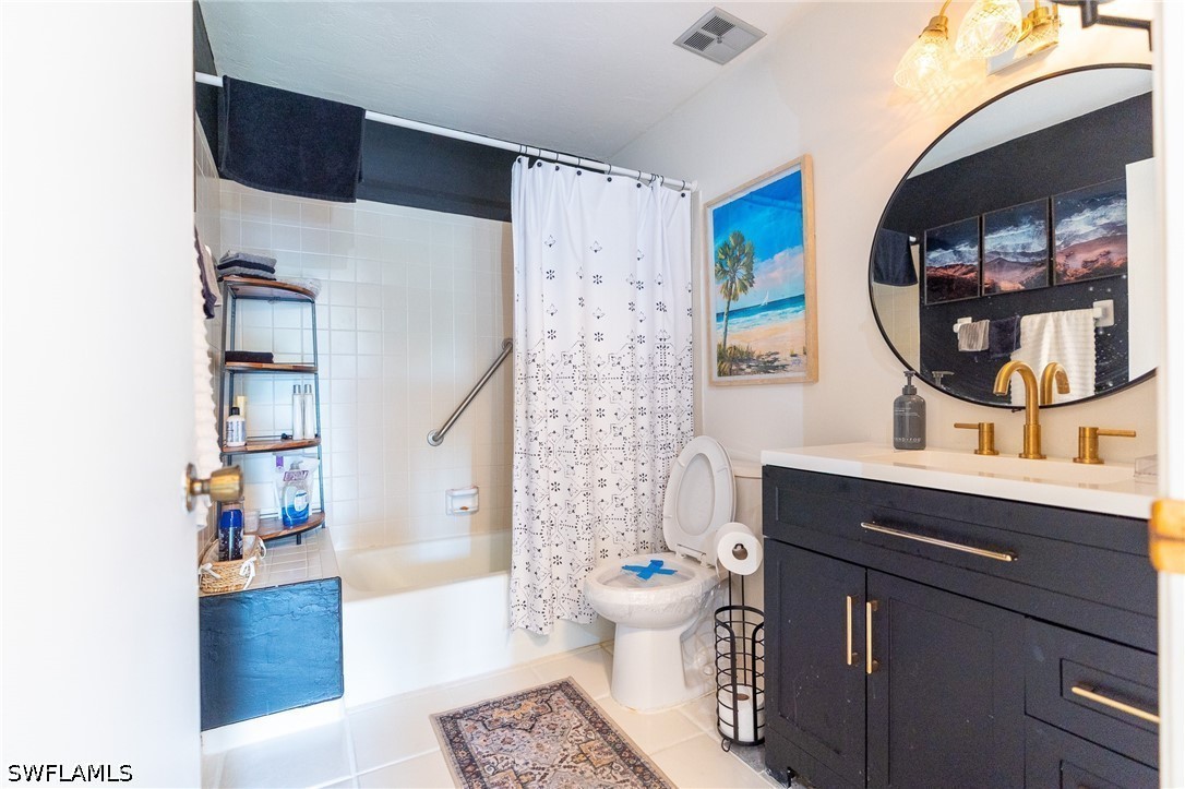2 Bed Condominium for Sale in Courtwood, FL, $249,900 — photo 14