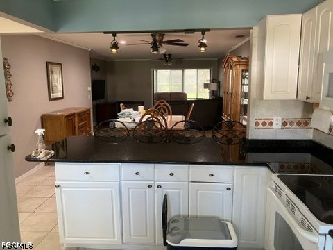 2 Bed Attached for Sale in Myerlee Circle Condo, FL, $1,900 — photo 14
