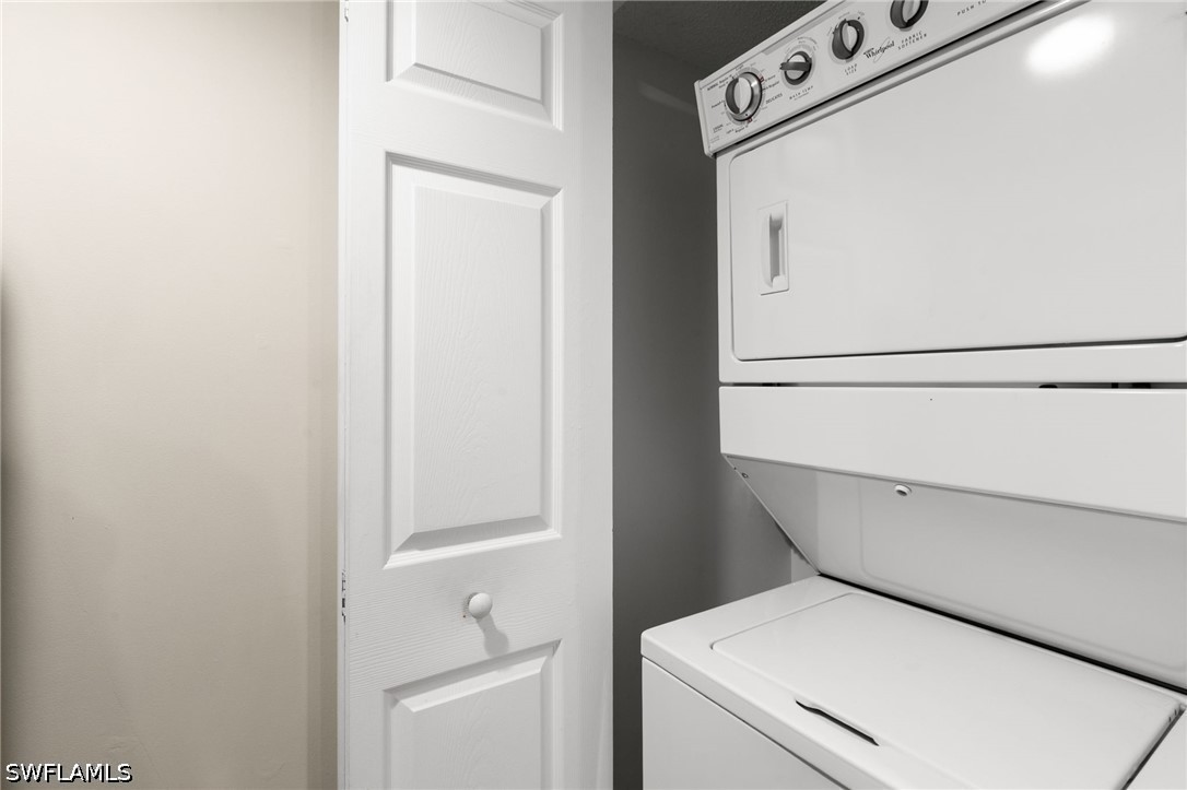 2 Bed Condominium for Sale in Napoli, FL, $214,900 — photo 14