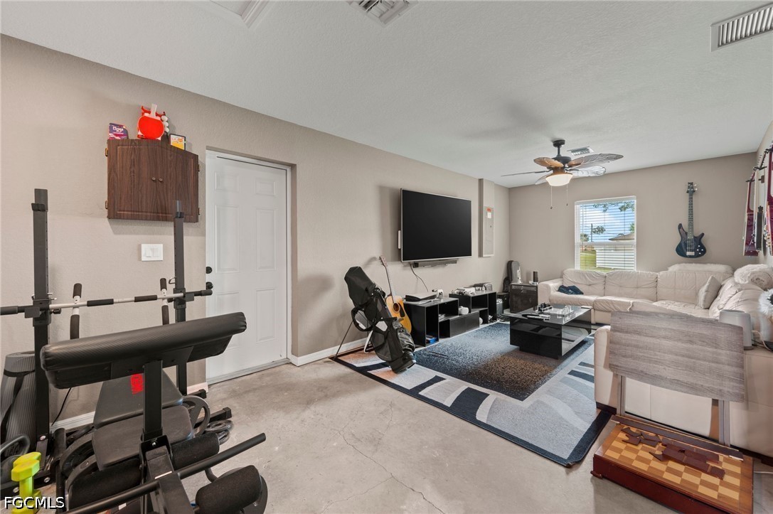 2 Bed SingleFamilyResidence for Sale in Port Labelle, FL — photo 14