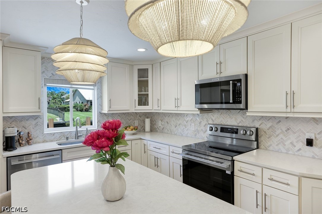 3 Bed Pool Home for Sale in Bonita Springs, FL, $12,000 — photo 14