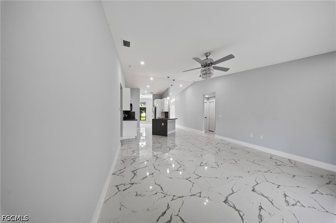 3 Bed SingleFamilyResidence for Sale in Lehigh Acres, photo 14