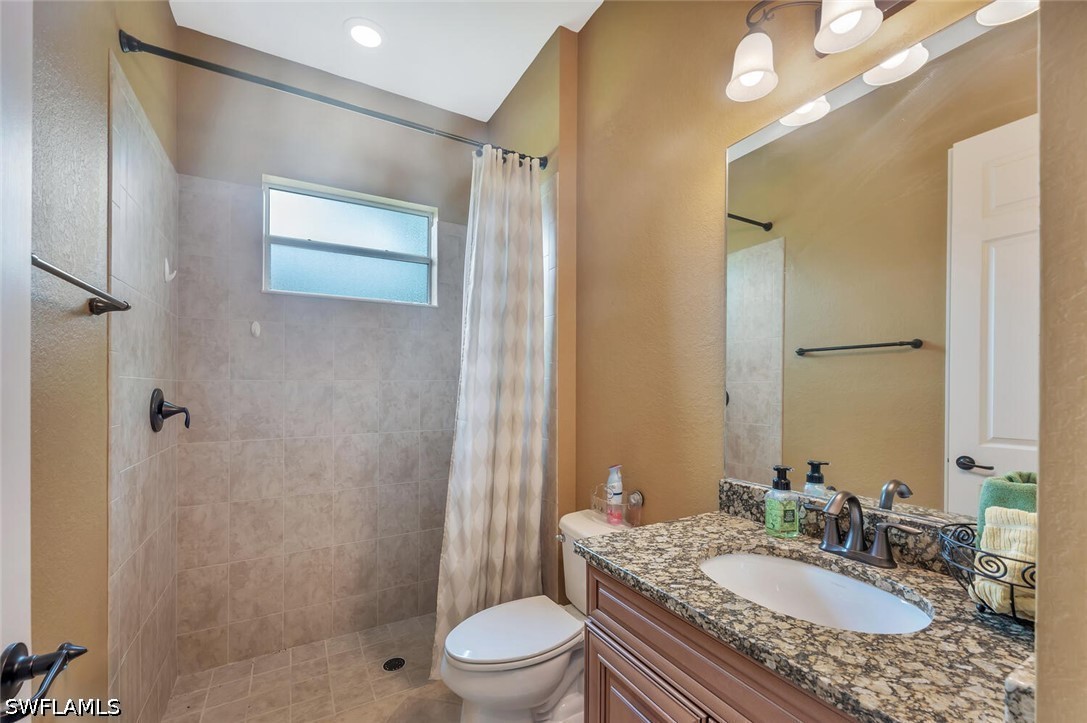 5 Bed Pool Home for Sale in Bella Terra, FL, $4,750 — photo 14