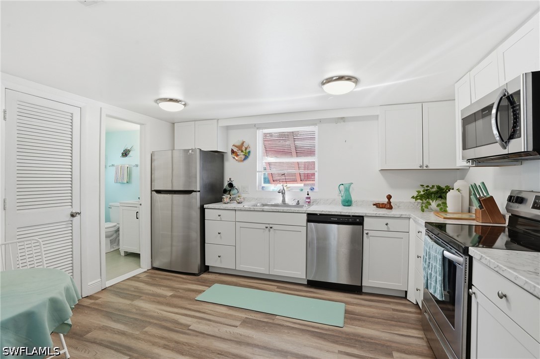 2 Bed SingleFamilyResidence for Sale in Gulf Heights, FL — photo 14
