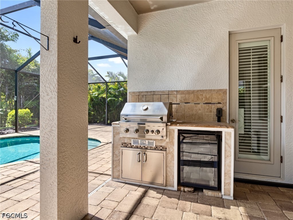 3 Bed Pool Home for Sale in Daniels Place, photo 14