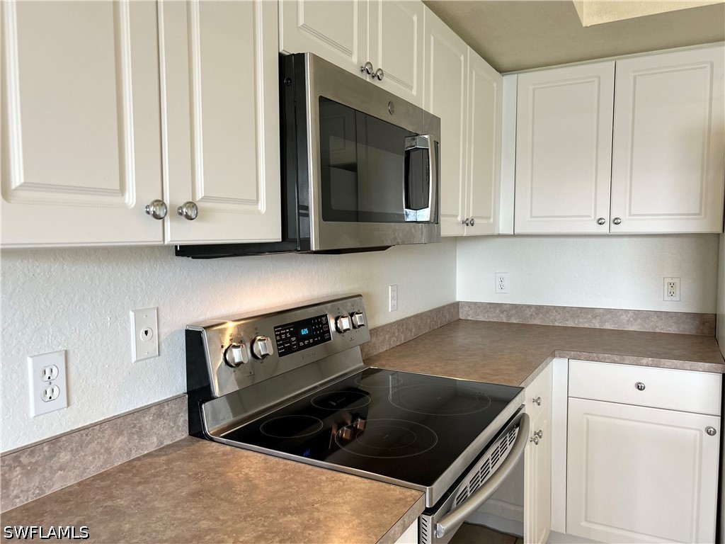3 Bed SingleFamilyResidence for Sale in Buckingham, FL — photo 14